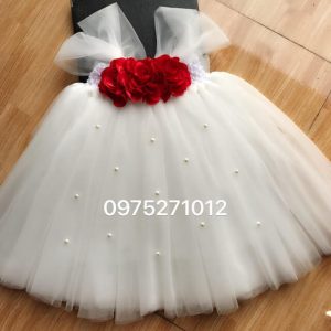 Váy tutu trắng hoa hồng đỏ đính đá cho bé gái
