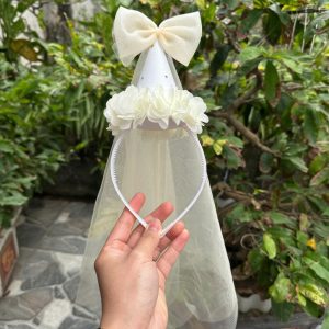Mũ Sinh Nhật Công Chúa Màu Kem Kèm Lúp Voan – Phụ Kiện Xinh Xắn Cho Bé Gái